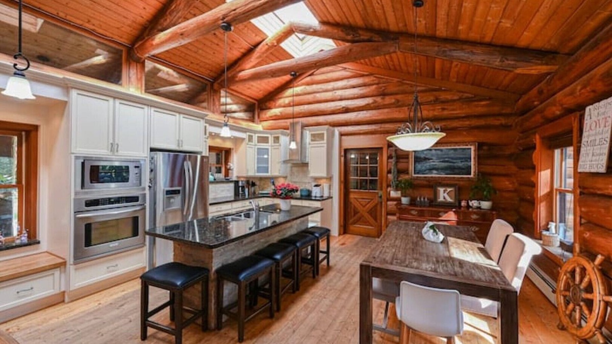 Hatzic Cabin | Loghouse holiday beautiful serenity Journey，4bedrooms