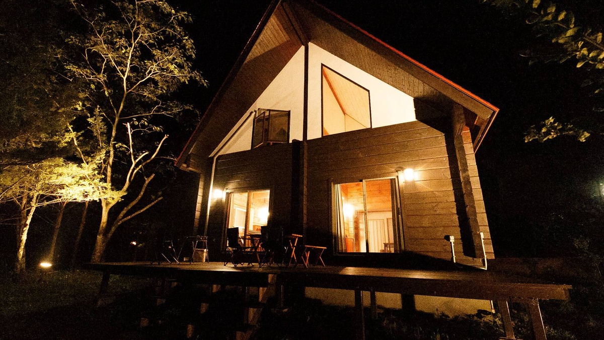 Tsuru Cabin | Loghouse Seseragi