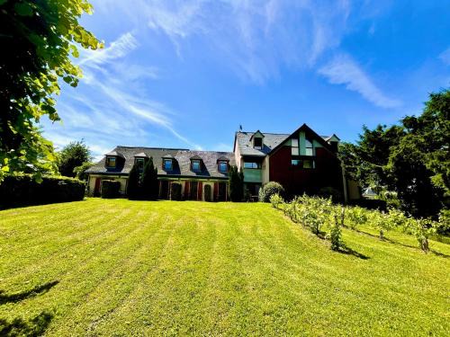 Mur-de-Barrez Hotel | Logis Auberge du Barrez