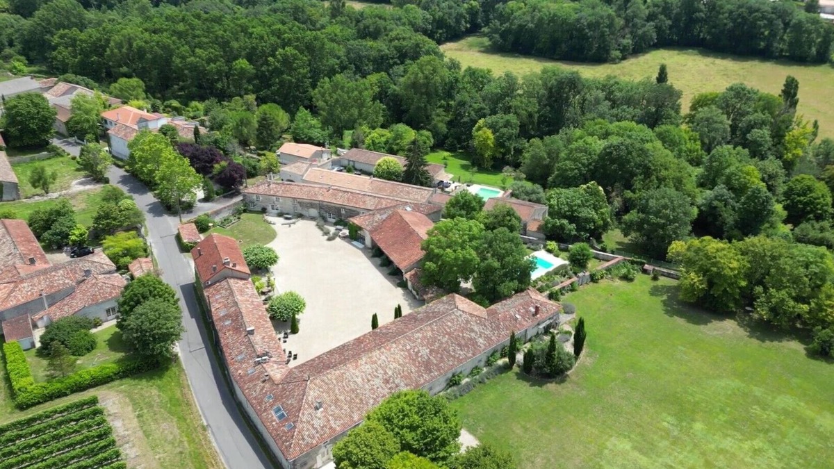 Criteuil-la-Magdeleine House | Logis du Paradis, a A charming, characterful venue to enjoy time together