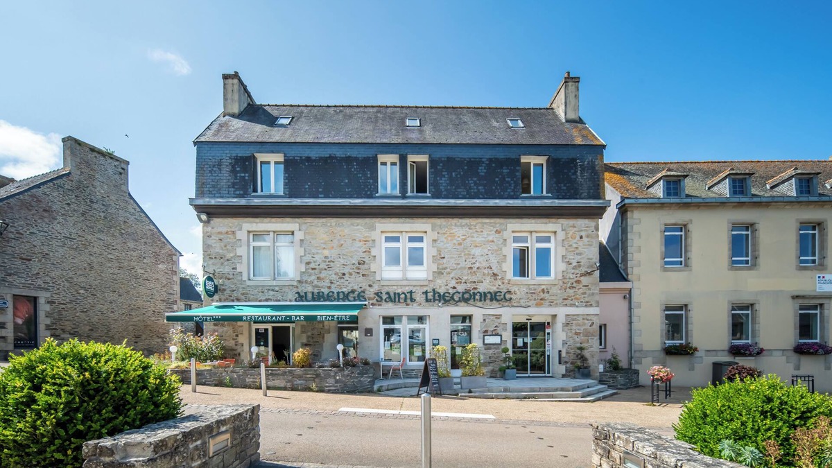 Saint-Thegonnec Loc-Eguiner Hotel | Logis Auberge Saint Thégonnec & son Restaurant