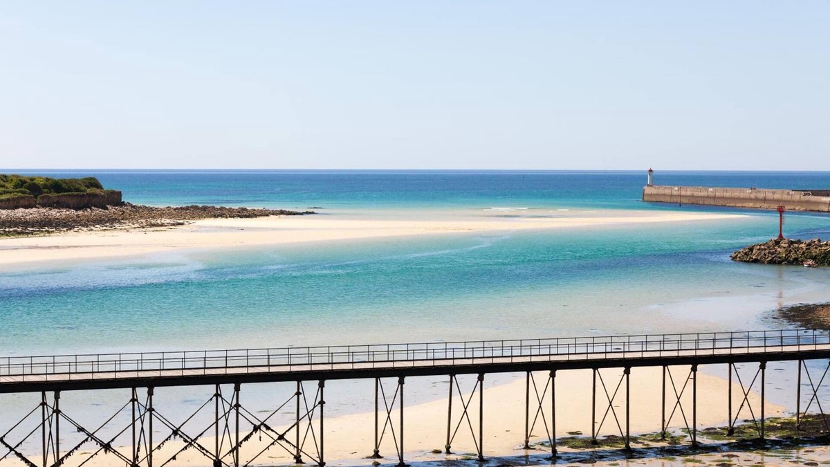 Audierne Hotel | Logis Hôtel de la Plage