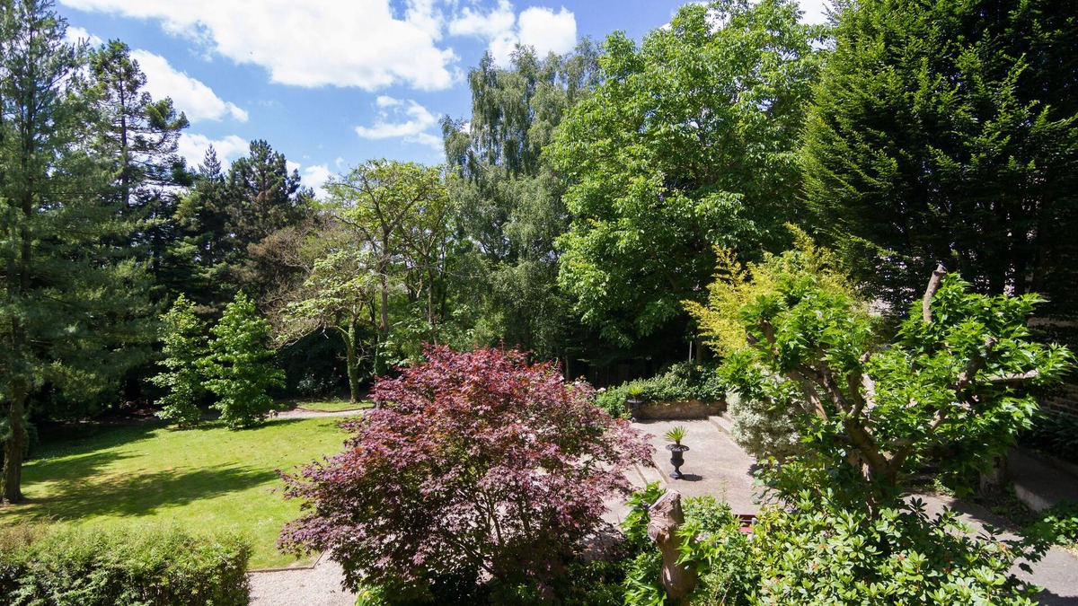 Combourg Hotel | Logis Hotel du Chateau