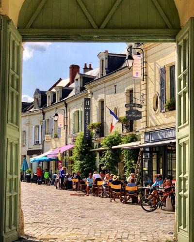 Fontevraud-l'Abbaye Hotel | Logis Hotel La Croix Blanche Fontevraud