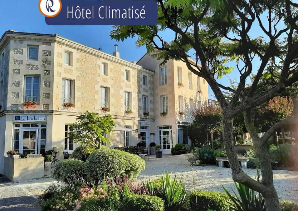 Saujon Hotel | Logis Hotel Le Richelieu - Royan Atlantique