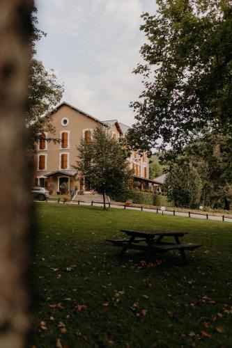 Cransac Hotel | Logis - Hotel Restaurant du Parc