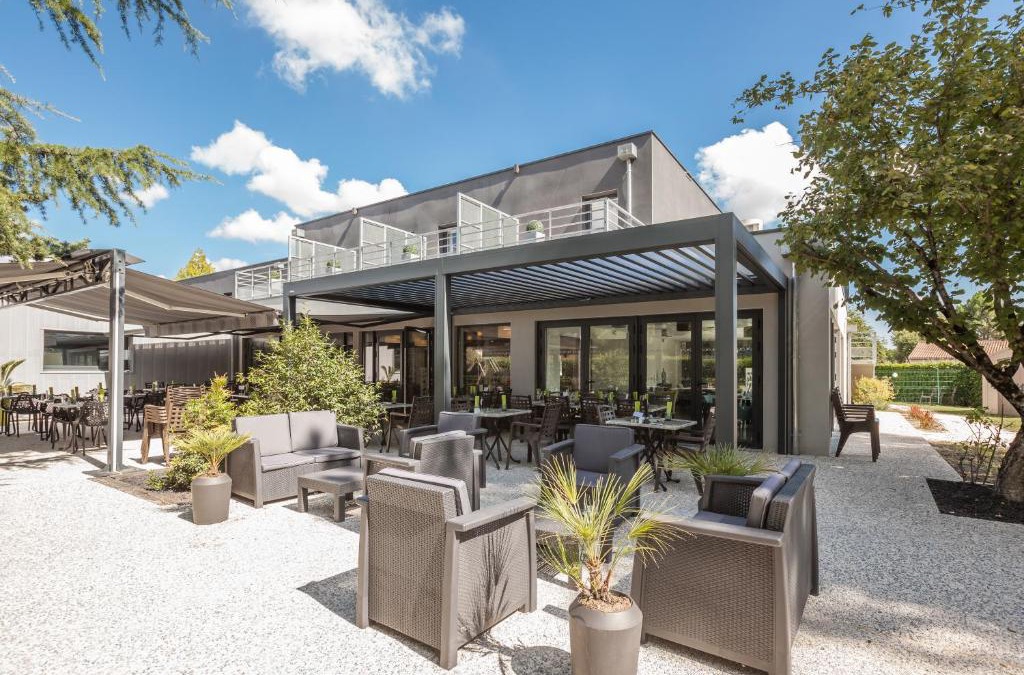 Gradignan Hotel | Logis Hotel Restaurant & SPA Au Comte d'Ornon
