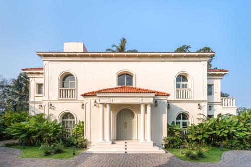 Arpora Villa | LohonoStays Villa Lanai