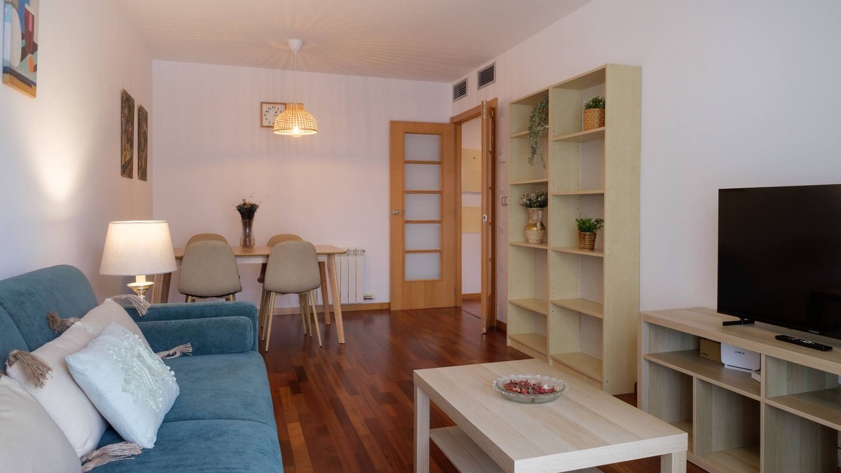 Cuarte de Huerva Apartment | LOIRA CUARTE 2: 3 Bedrooms with Pool