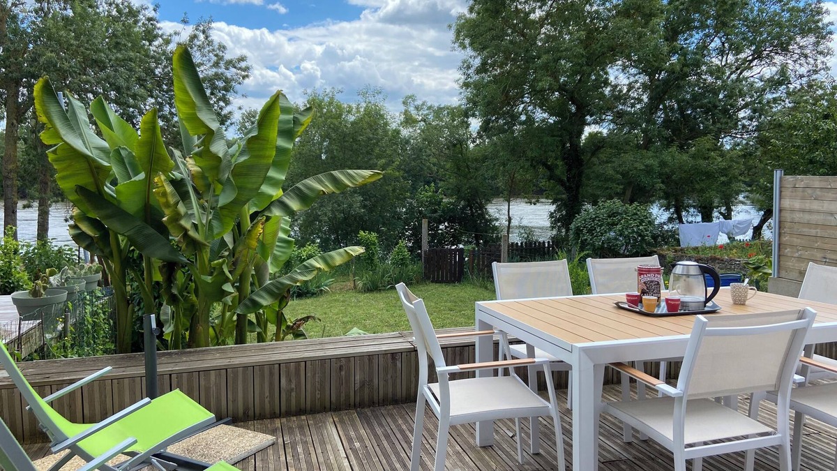 Varades House | Loire view house with south facing terrace 3 bedrooms