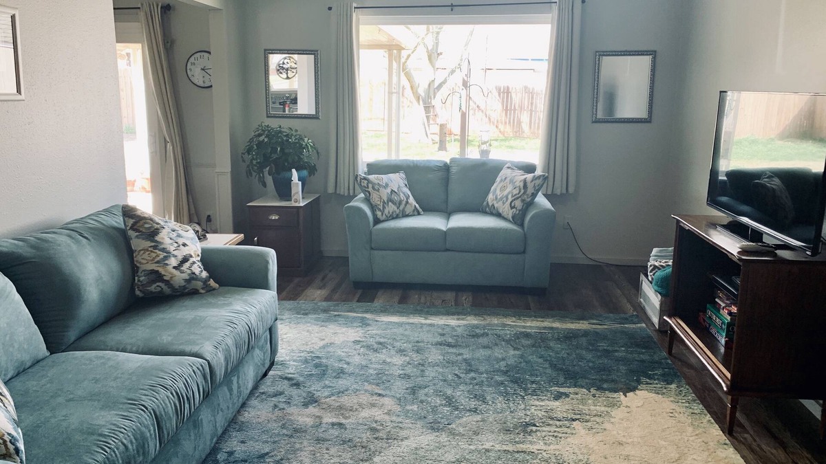 Woodward House | Lola’s on Maple - Updated, Modern, Comfortable, Cozy, Relaxing.