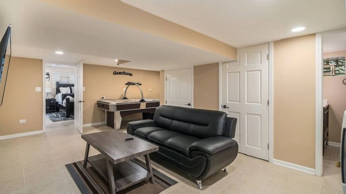 Lombard House | Lombard FHS Rental