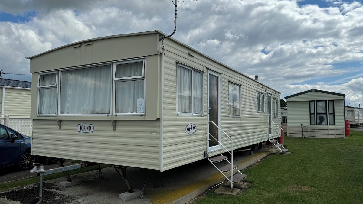 Leysdown-on-Sea House | London Elegant Holiday Home Kent