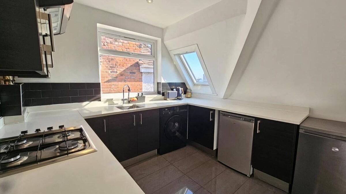 Frognal and Fitzjohns Apartment | London Luxury Apartment - Finchley Road Retreat