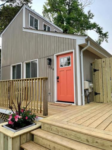 Edgewater House | London Towne Bungalow Wloft - Walk To The Beach!