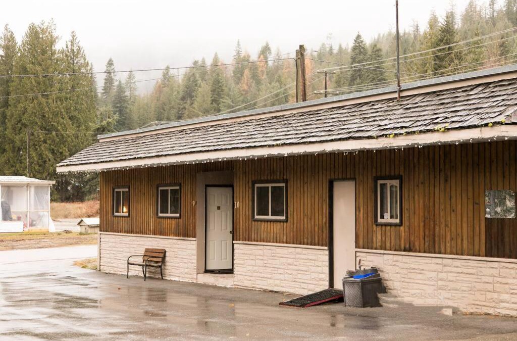Rossland Hotel | Lone Star Motel