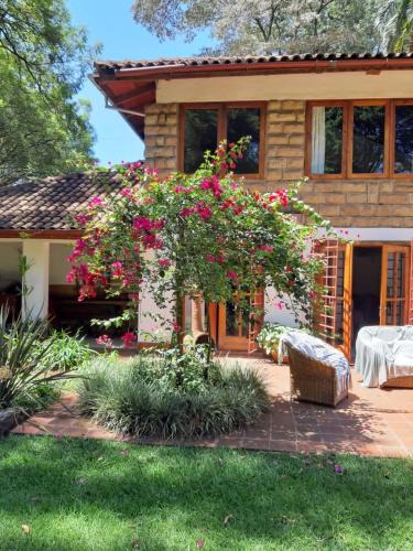 Kitisuru Bed & Breakfast | Lone Tree Gardens