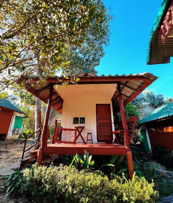 Khong Koi Beach Resort | LONELY GROOVE