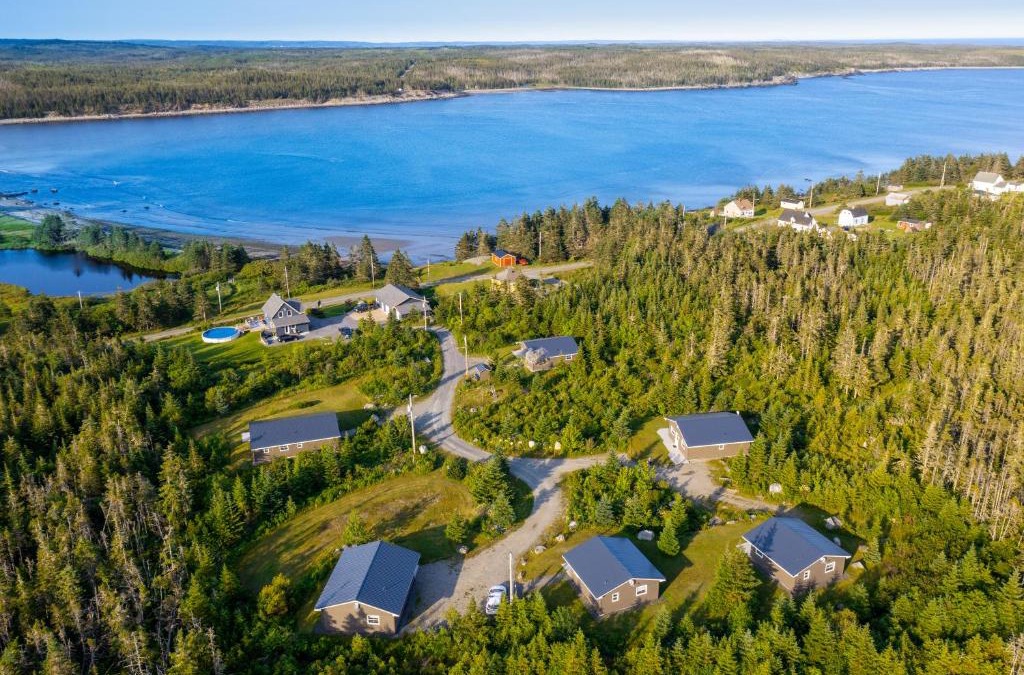 New Harbour Resort | Lonely Rock Seaside Bungalows