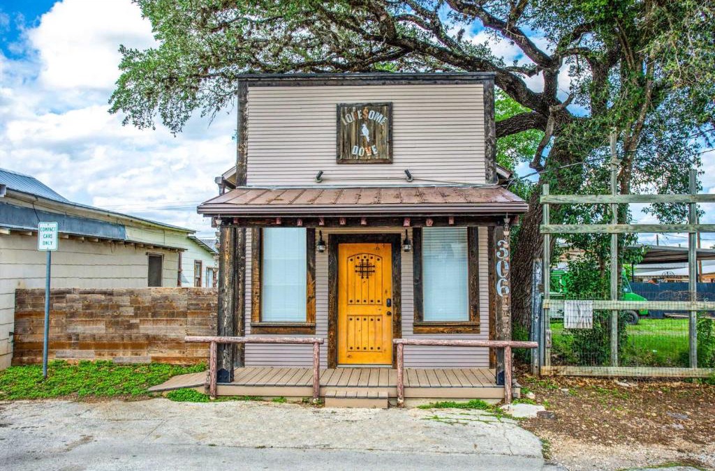 Bandera House | Lonesome Dove Bandera Cabin