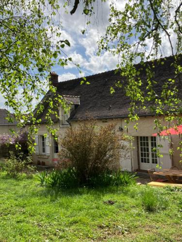 Saint-Cyran-du-Jambot House | Longère de charme