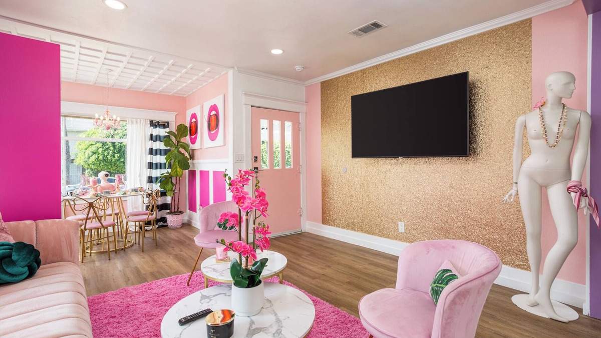 Belmont Heights House | Long Beach Barbie House