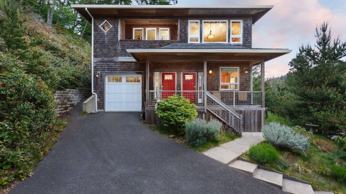 Pacific City House | Long Board Loft - Pacific City