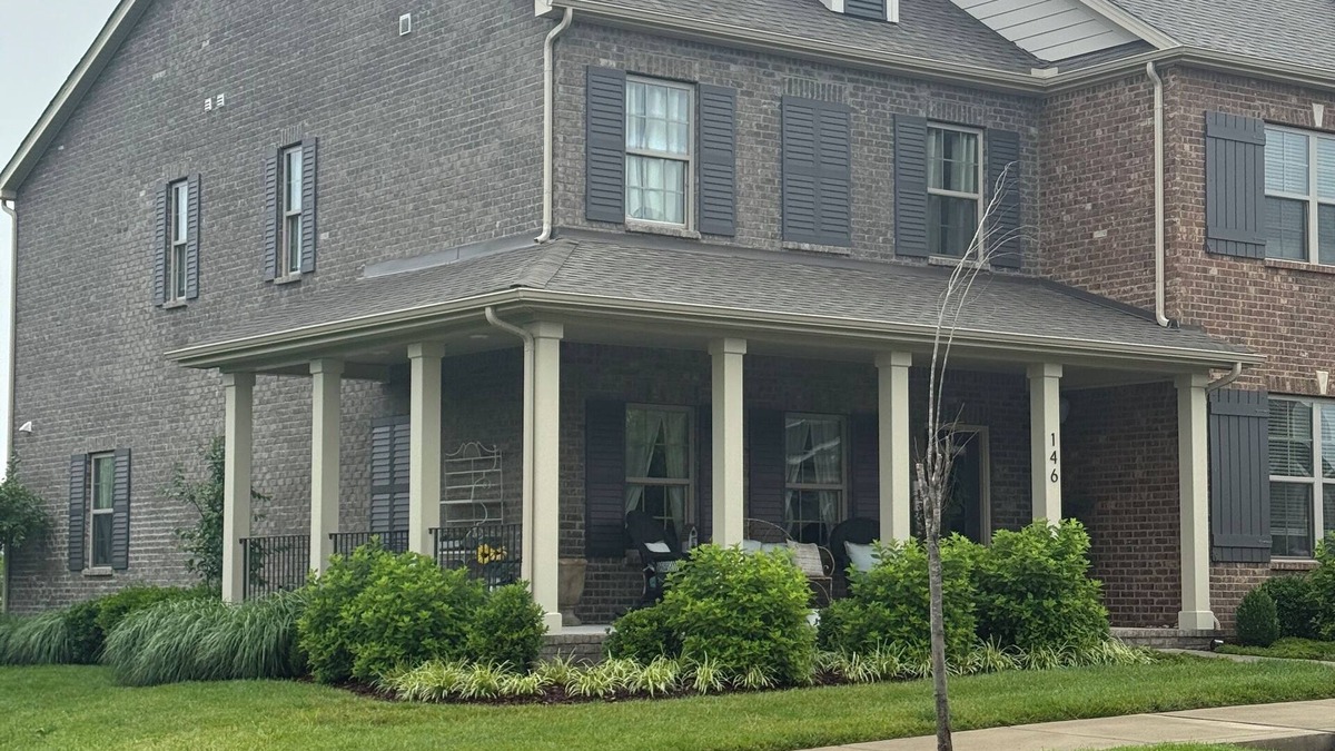 Gallatin House | Long Hollow Pike! Charming 3-bedroom townhome. Pet-friendly. Neighborhood pool!