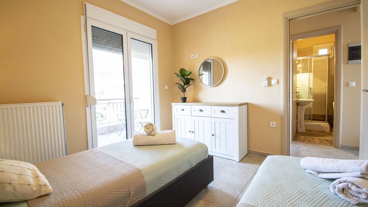 Nea Fokaia Apartment | Long Seaview Apartment by RentalsPro