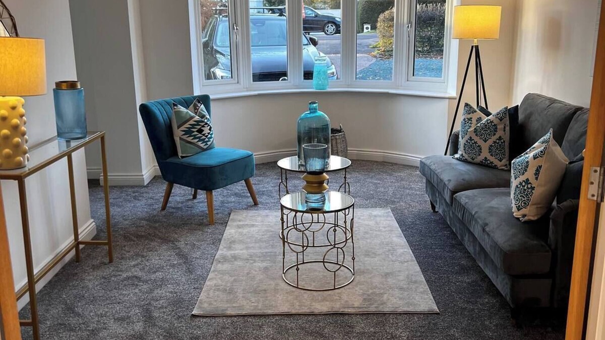 Measham House | Long Shoot - Beautiful, spacious and luxurious house.