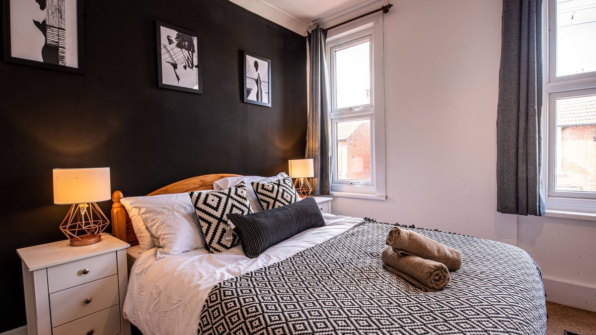 Stuppington House | ⭐ LONG STAY OFFER⭐ The George Fields ⭐ Parking ⭐