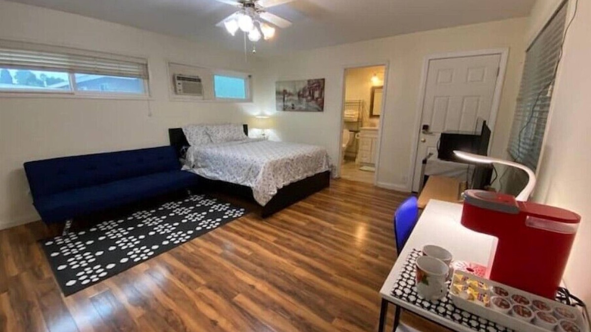 Garden Grove House | Long-term Spacious and Cozy Place near Disney