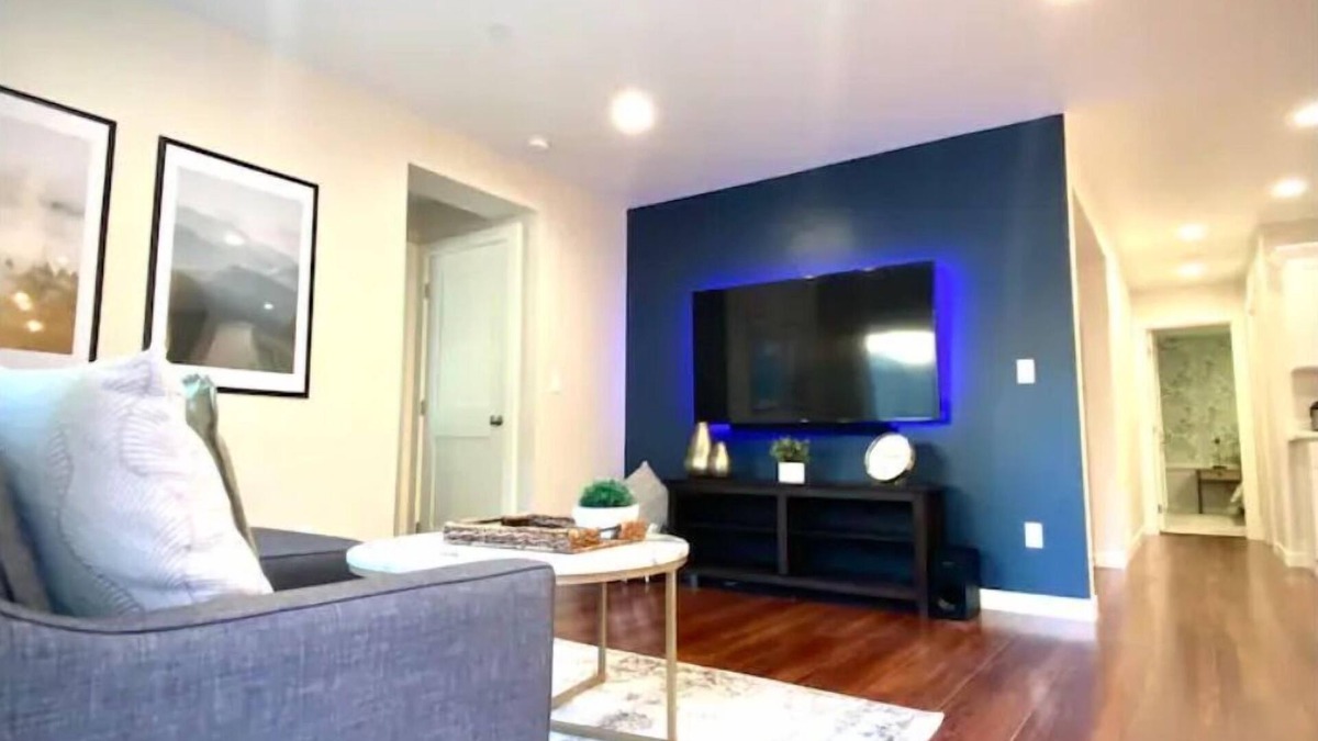 Seattle Metro Area Apartment | Long term stay Near Airport, Hospitals & Seattle