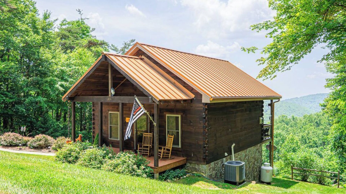 Cana Cabin | Long Valley Lights Cabin - Amazing View & 2 min. to the Blue Ridge Parkway