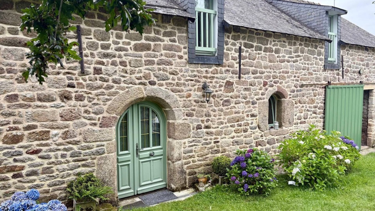 Le Croisty House | Longere Bretonne Dans UN Havre DE Verdure