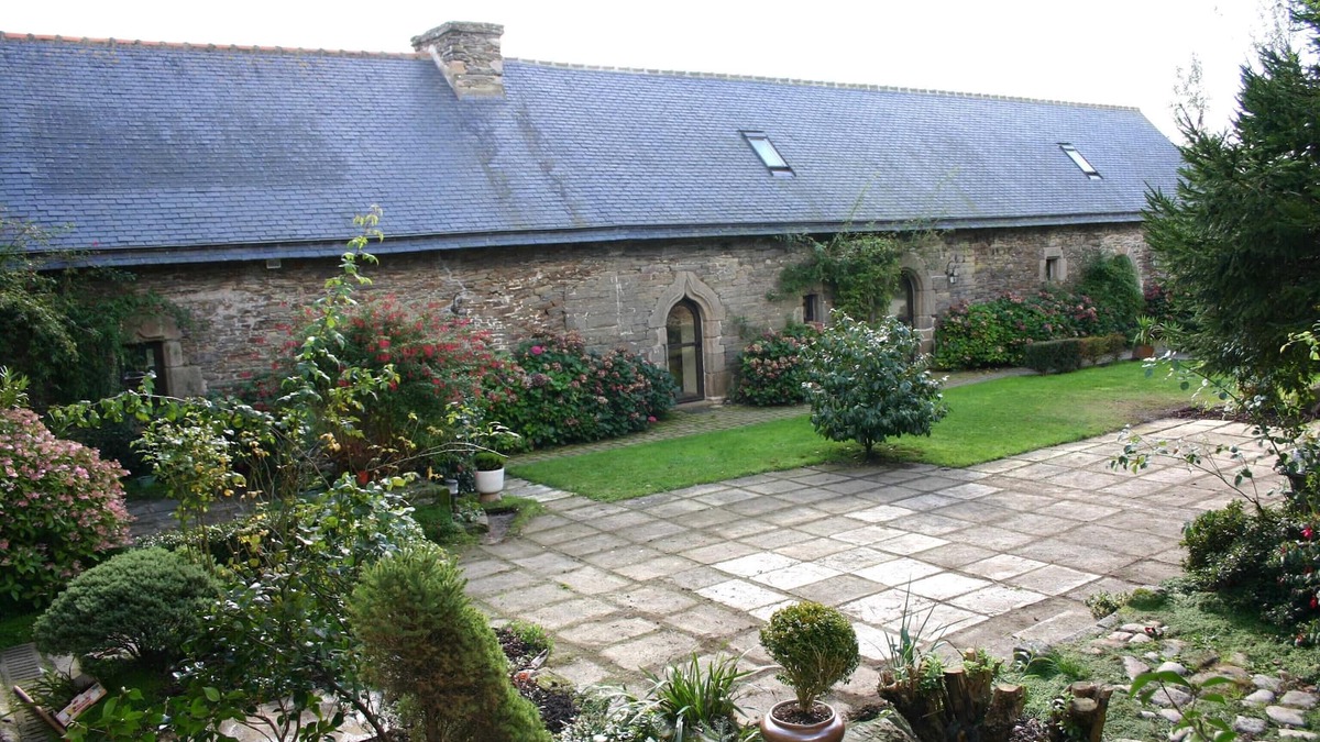 Taule Cottage | Longère of a manor of XVème between sea and nature in Bay of Morlaix in Taulé