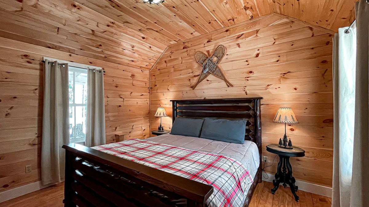 Meacham Cabin | Longfellow a Traditional Cabin