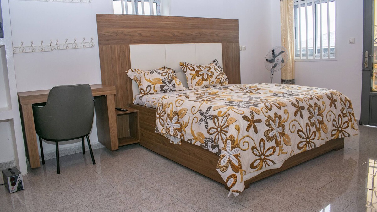 Buea House | Longho Lodge Bonduma - Buea