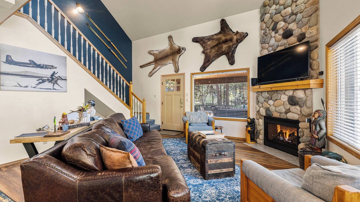 McCall House | Longhorn Hideaway: Pet Friendly, Hot tub, Near Ponderosa Park, Quiet Wooded Neighborhood
