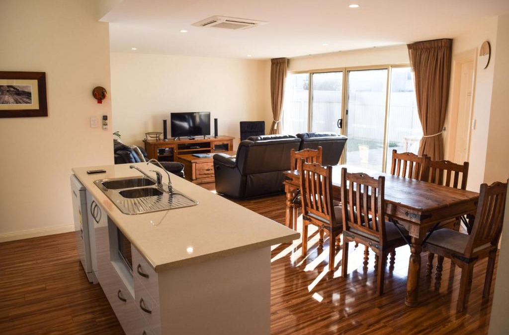 Port Elliot House | Longreach at Port Elliot