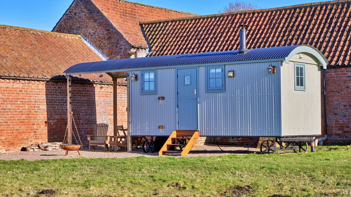 Horncastle Ski Chalet | Longwool View
