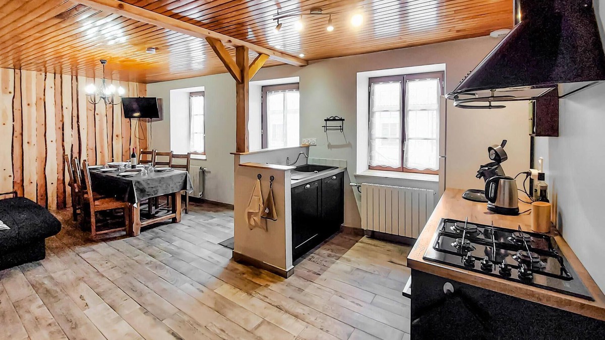 Verrieres-en-Forez House | Look forward to this charming vacation home with mountain character in a quiet location.