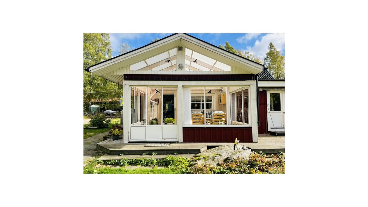 Lonsboda House | Look forward to a relaxing vacation close to nature in this beautiful vacation home!