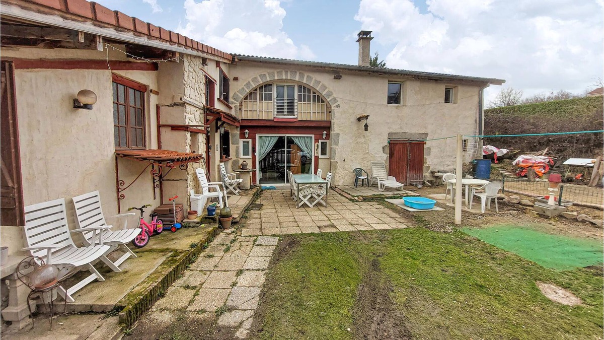 Thiers House | Look forward to an unforgettable vacation in a quiet environment in this vacation home.