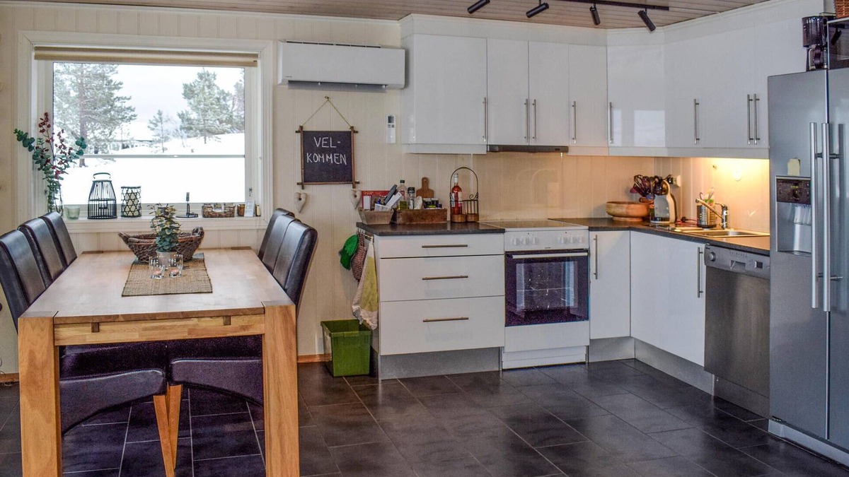 Gautefall House | Look forward to family time together in this spacious vacation home with top equipment.
