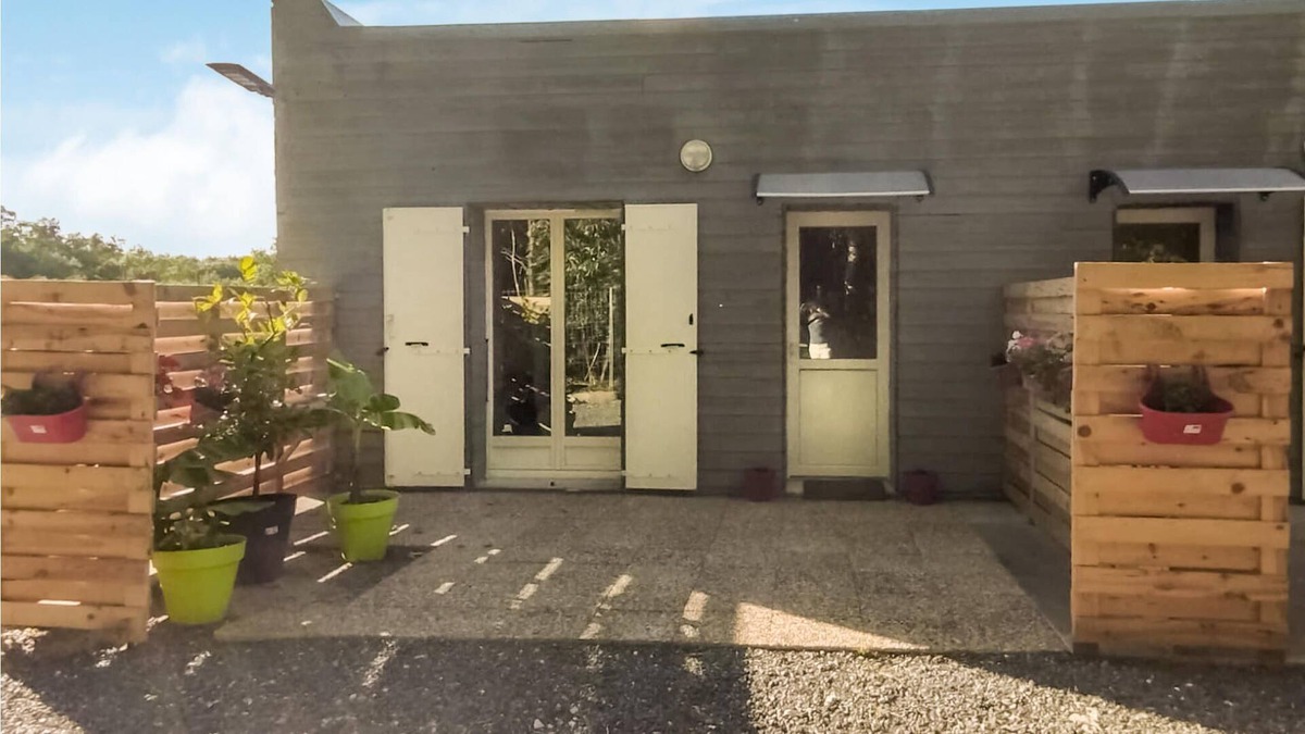 Lesignac-Durand House | Look forward to a relaxing vacation in a quiet location in this beautiful vacation home.