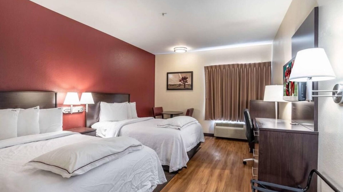 Downtown San Antonio Hotel | Look No Further, Close to Rivercenter Mall! Parking and Pet Friendly Property!