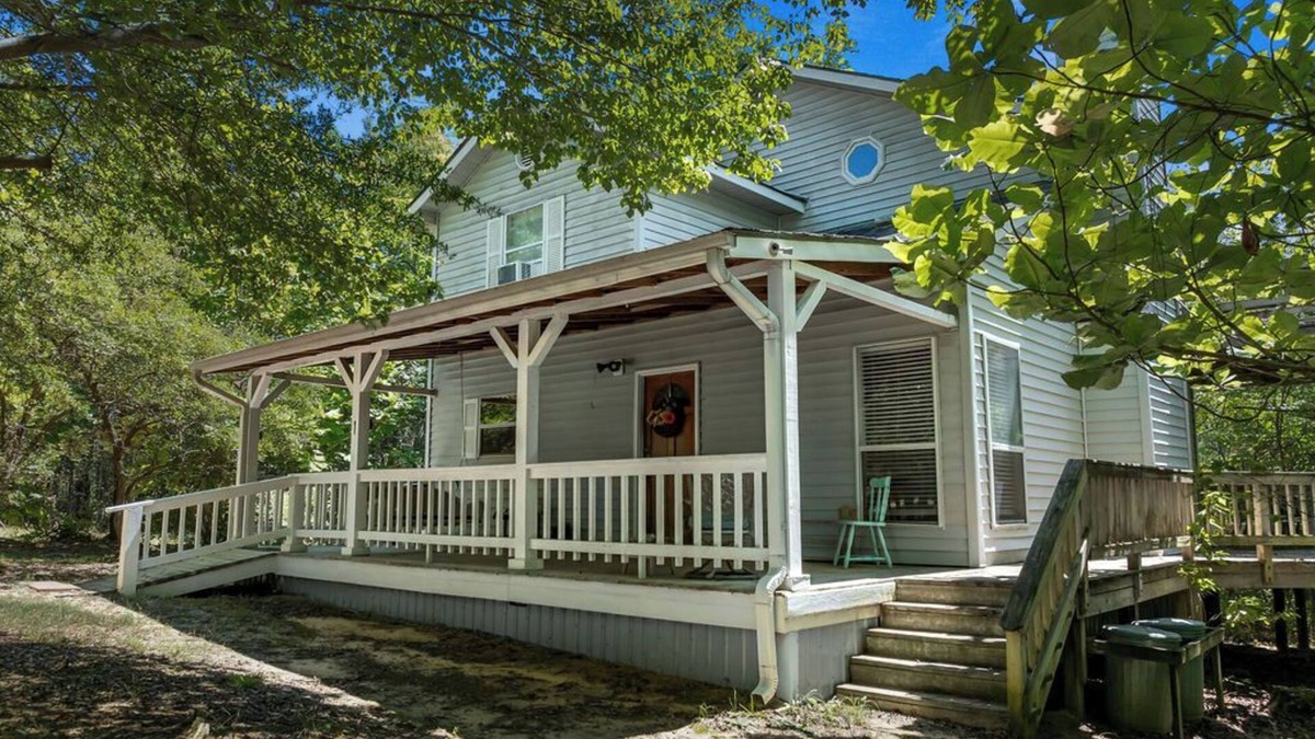 Double Springs Cottage | Looking for a remote location? The country life? Forests, Creeks, and Sipsey!