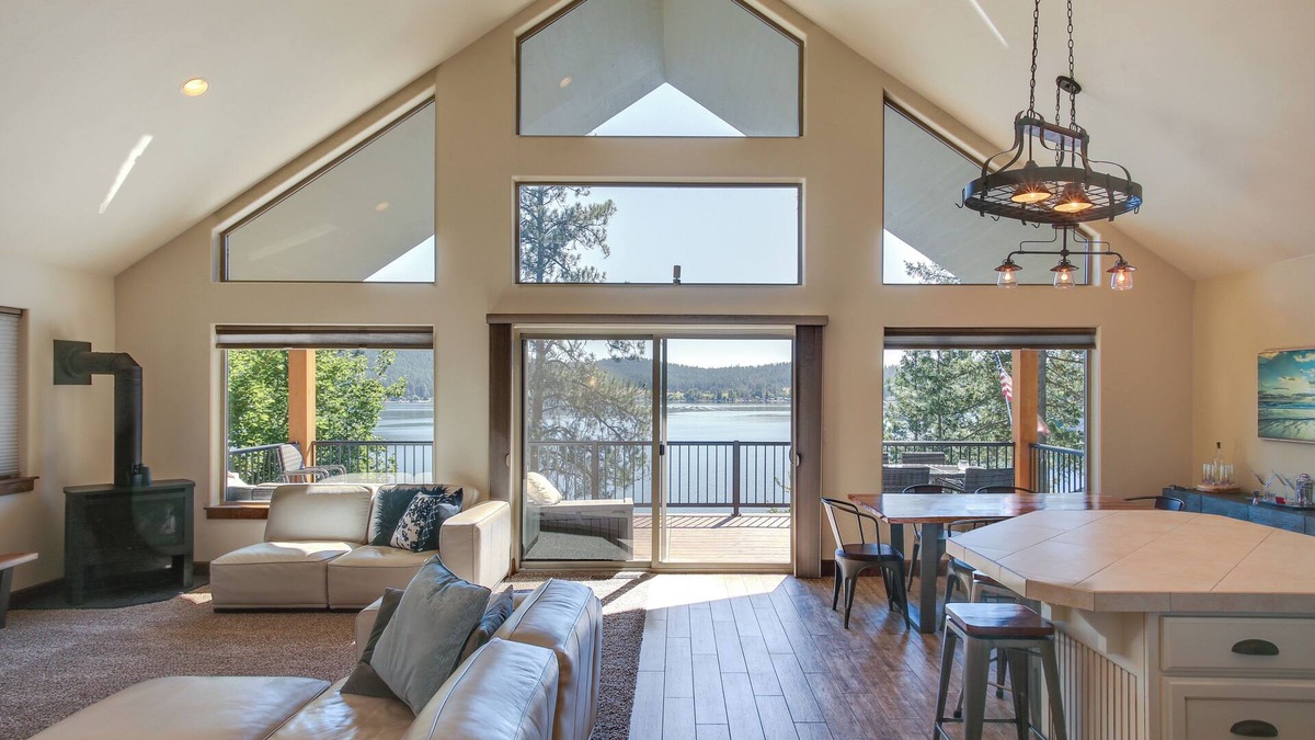 Loon Lake House | Loon Lake Waterfront Retreat: 2 Decks & Dock!
