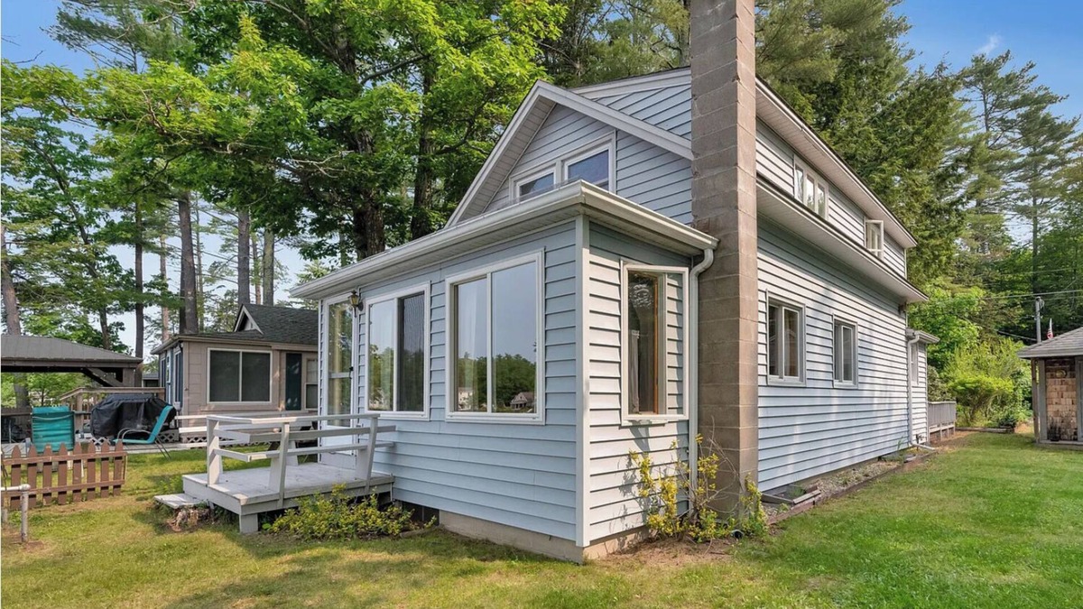 Lebanon Cottage | Loon’s Landing on Milton 3 Ponds